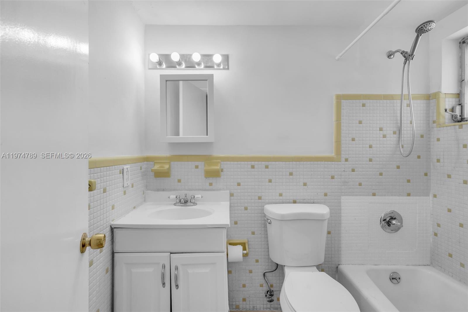 17050 NE 14th Ave #106 Miami, FL 33162