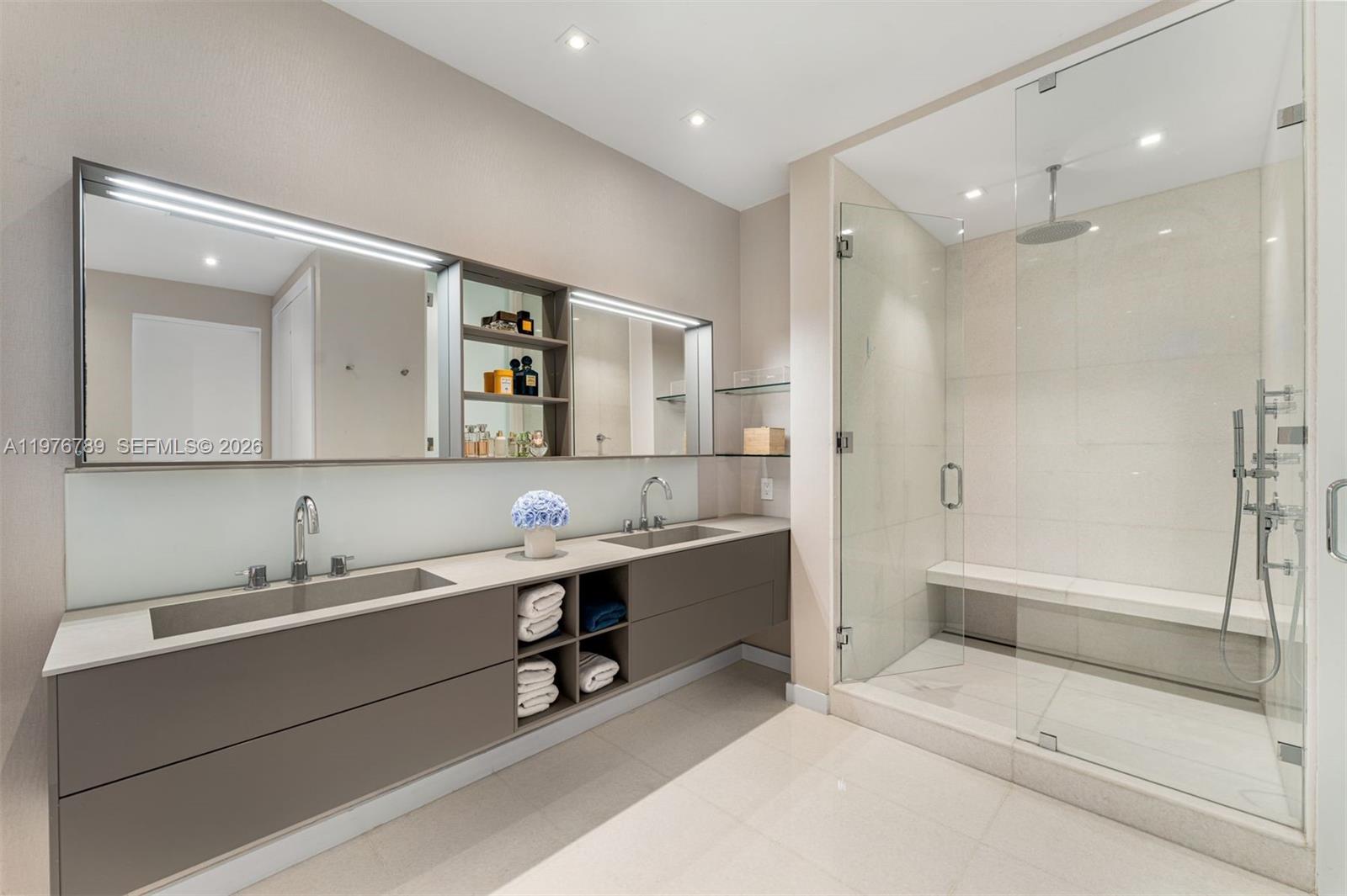 741 Harbor Dr Key Biscayne, FL 33149