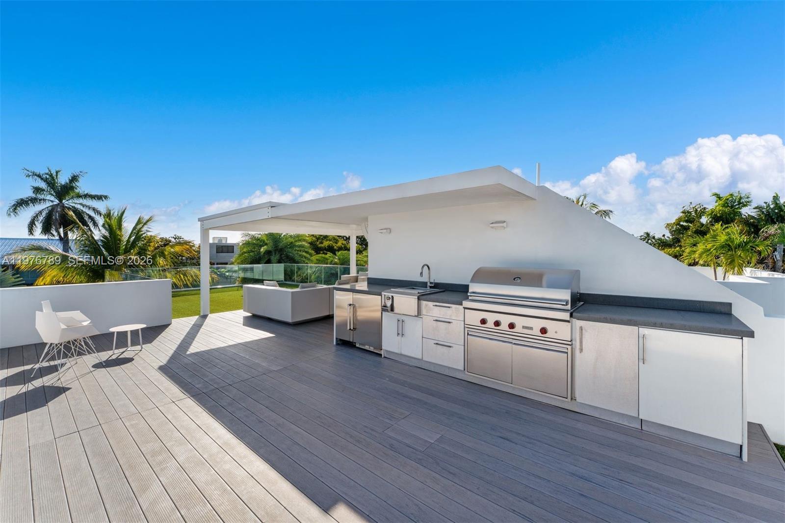 741 Harbor Dr Key Biscayne, FL 33149