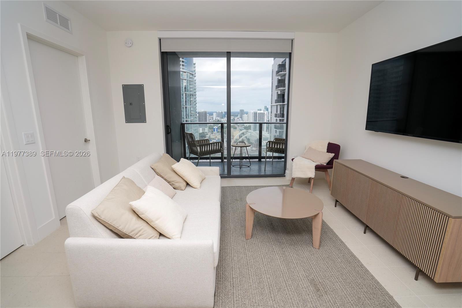 159 NE 6th St #3713 Miami, FL 33132