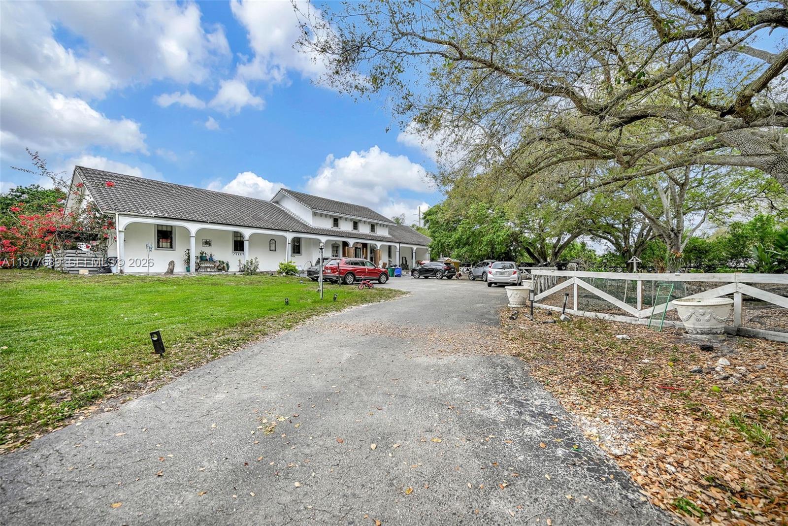 18950 SW 50th St Southwest Ranches, FL 33332