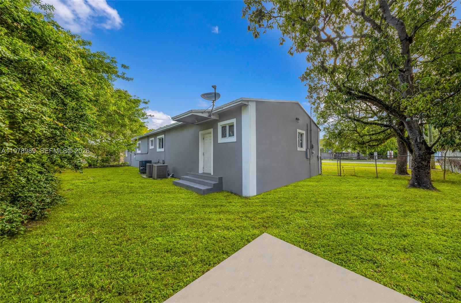 12090 NW 12th Ave North Miami, FL 33168