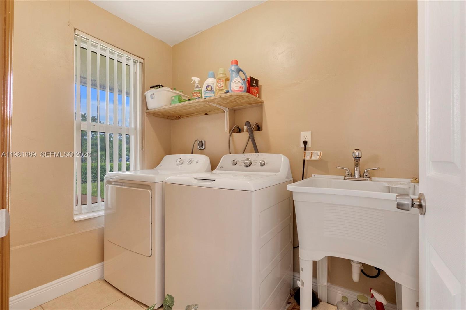 2140 NW 30th Way Fort Lauderdale, FL 33311