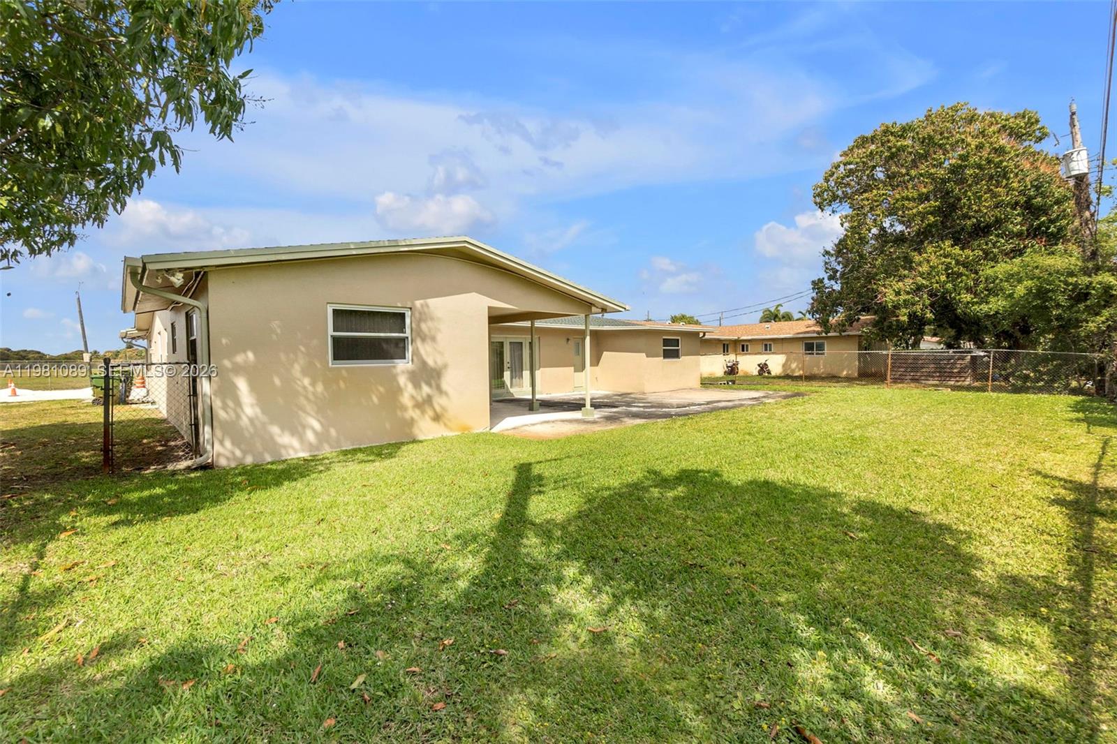 2140 NW 30th Way Fort Lauderdale, FL 33311