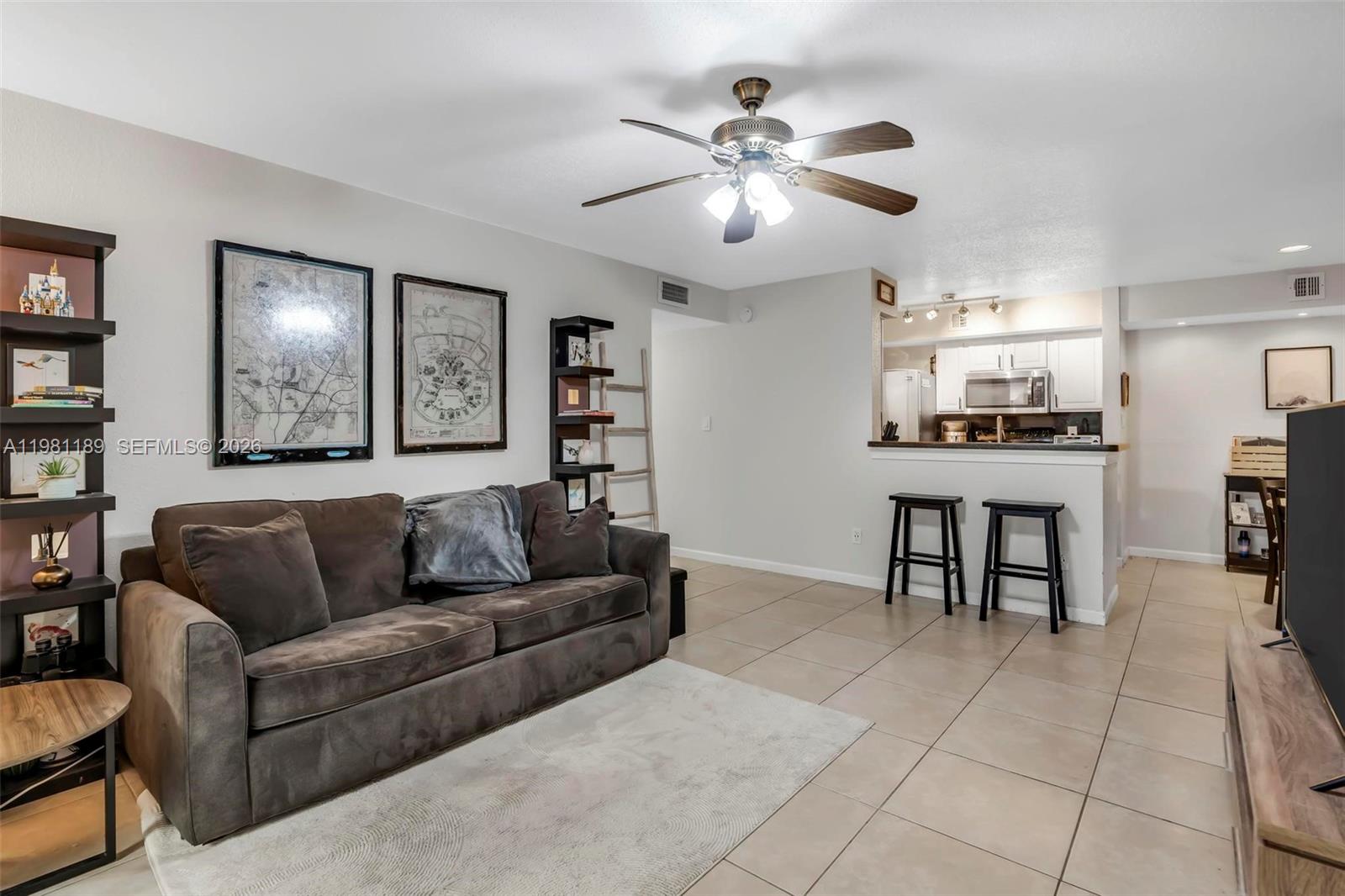 875 Riverside Dr #712 Coral Springs, FL 33071