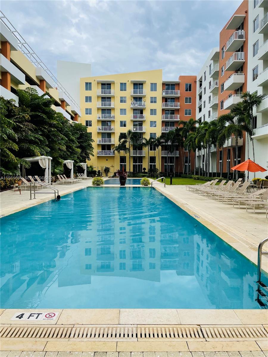 image The Venture at Aventura22