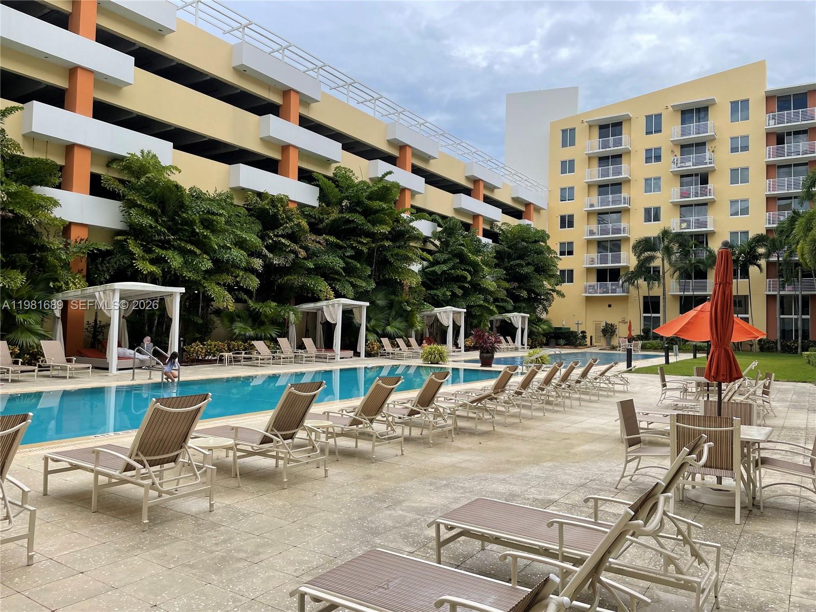 image The Venture at Aventura23