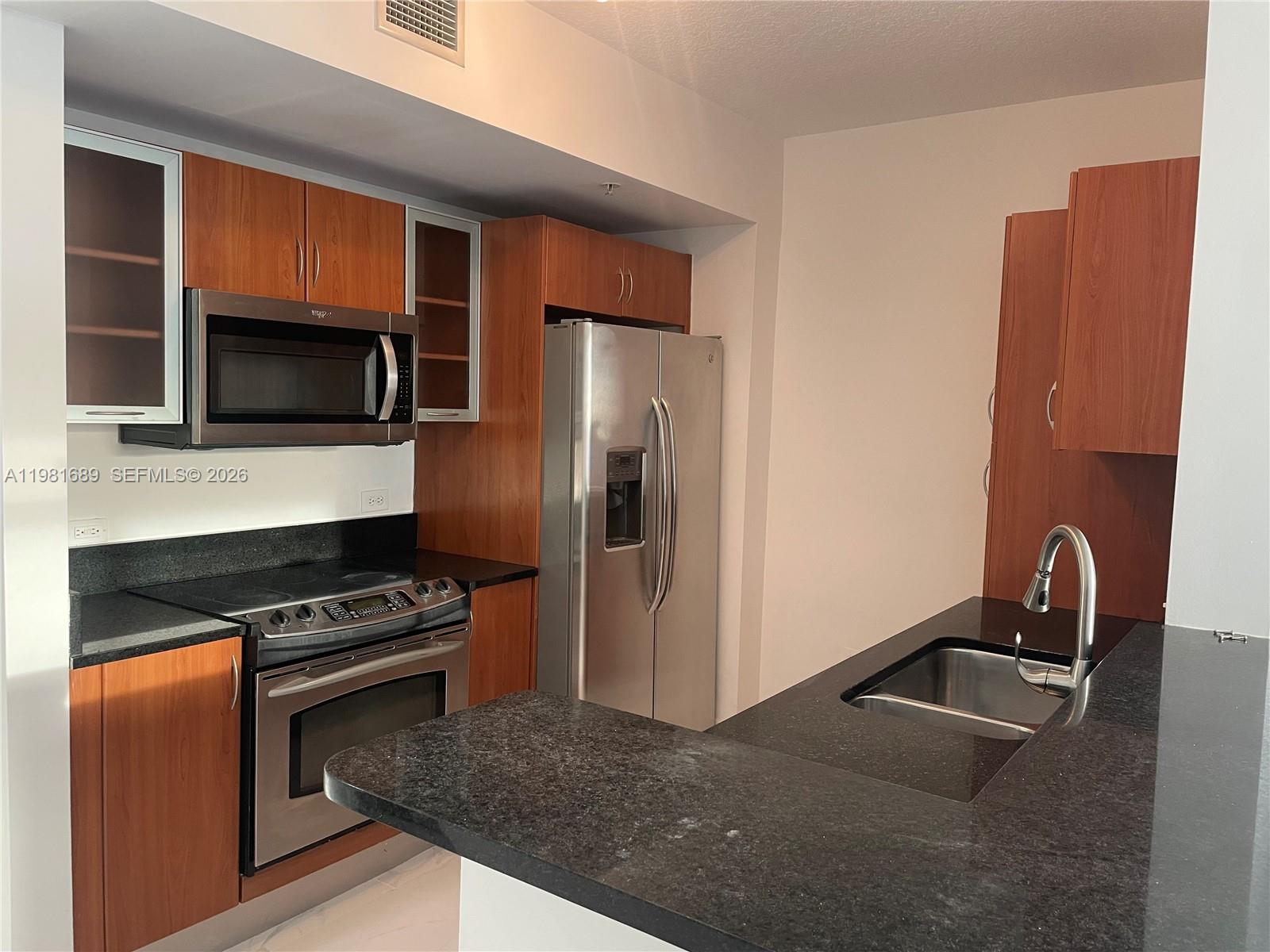 image The Venture at Aventura5