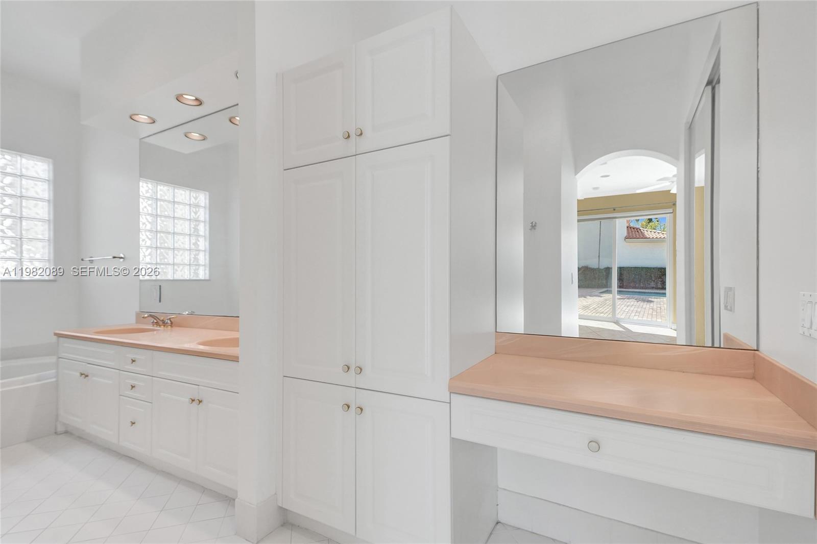 1459 Shoreline Way Hollywood, FL 33019