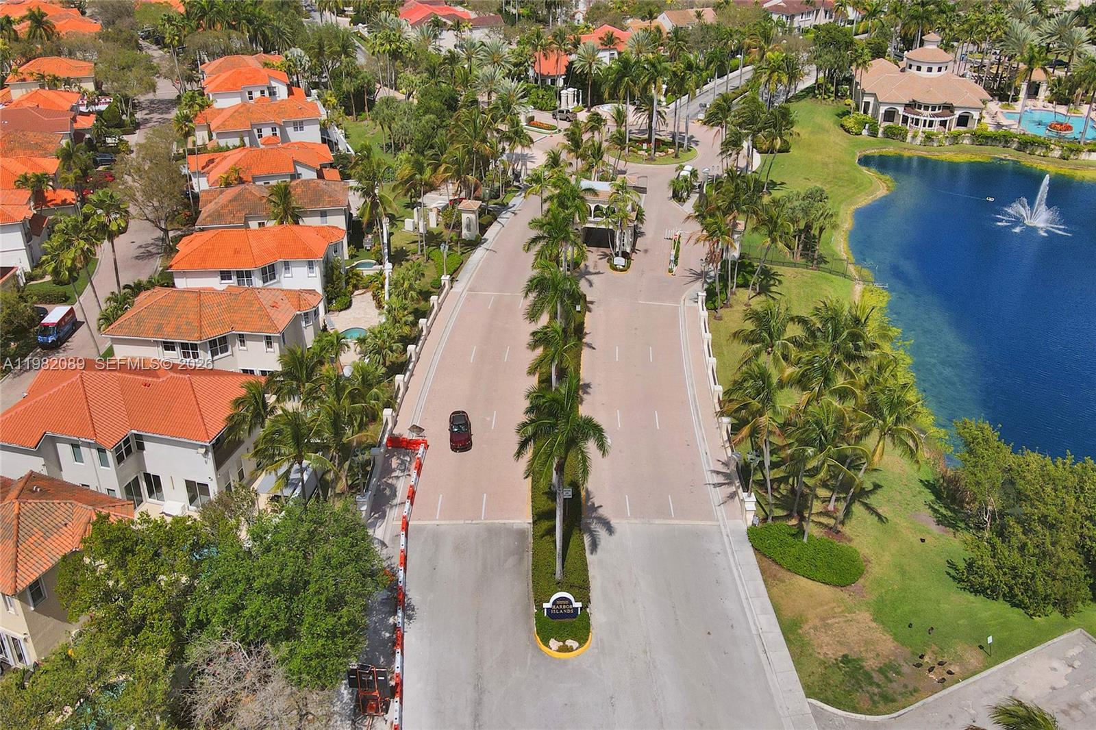 1459 Shoreline Way Hollywood, FL 33019