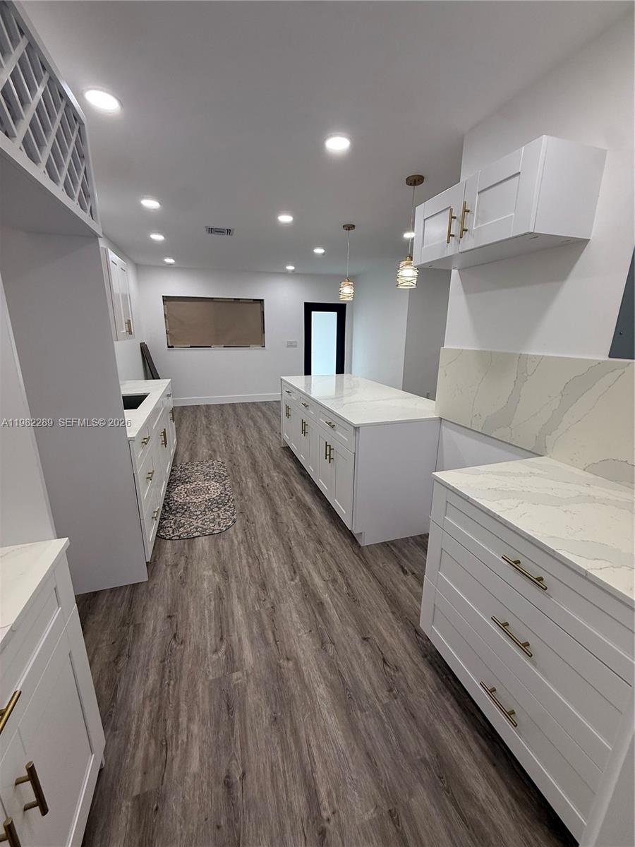 1014 W 66th St Hialeah, FL 33012