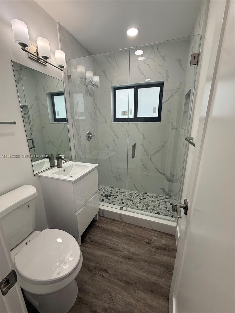 1014 W 66th St Hialeah, FL 33012