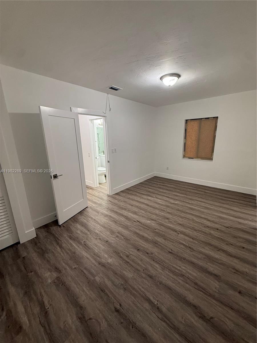 1014 W 66th St Hialeah, FL 33012