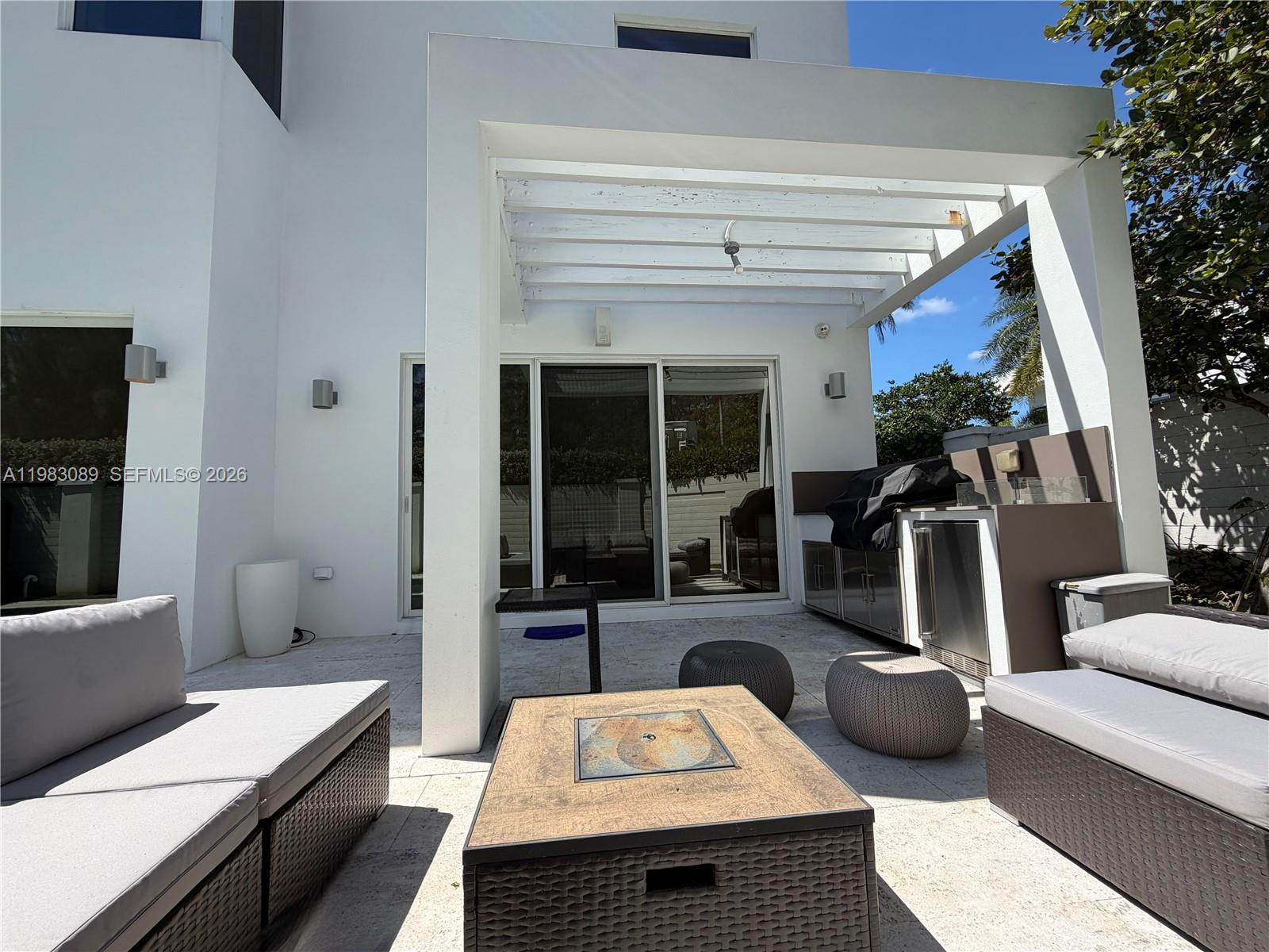 7475 NW 97th Ct Doral, FL 33178