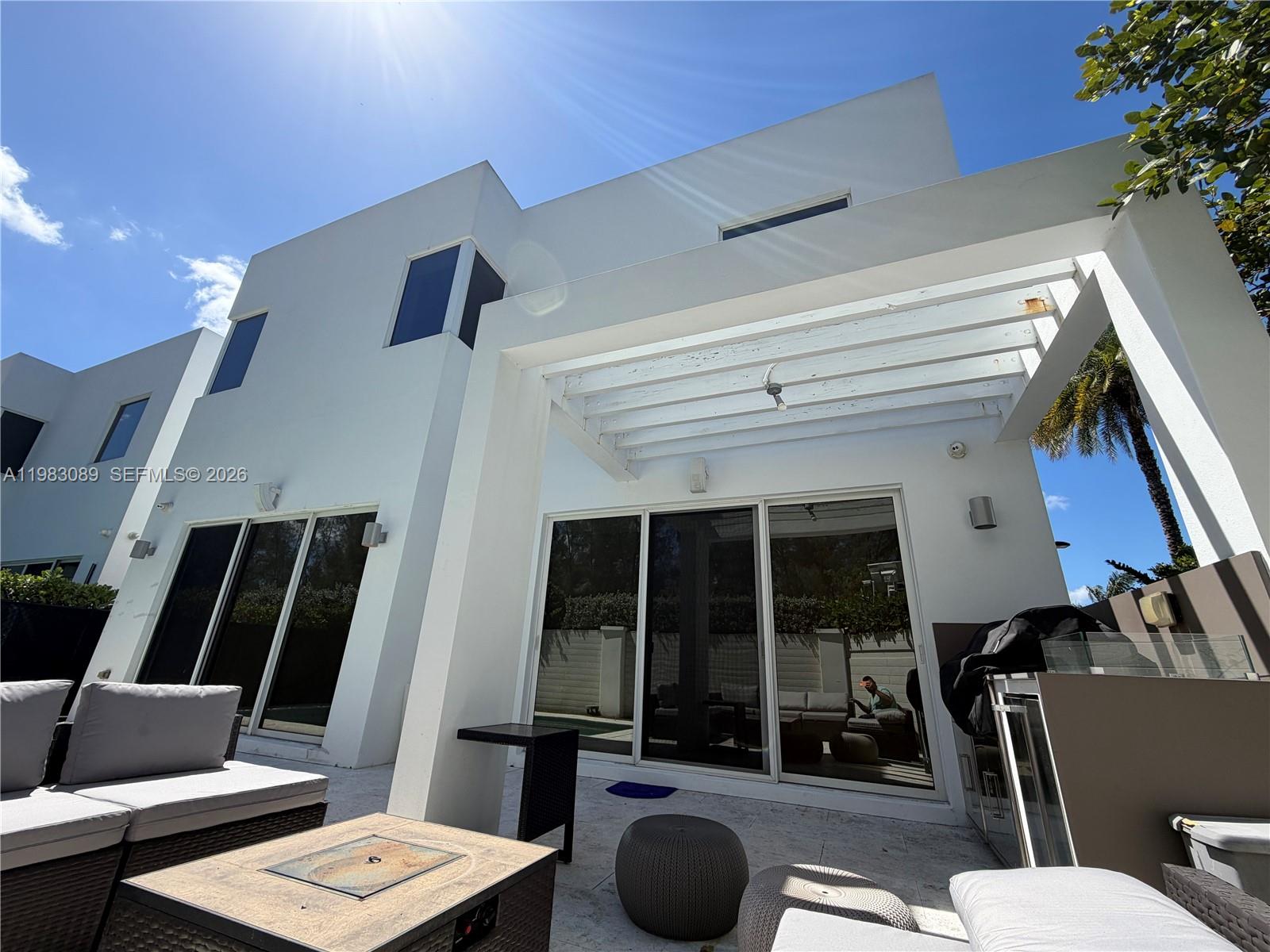 7475 NW 97th Ct Doral, FL 33178