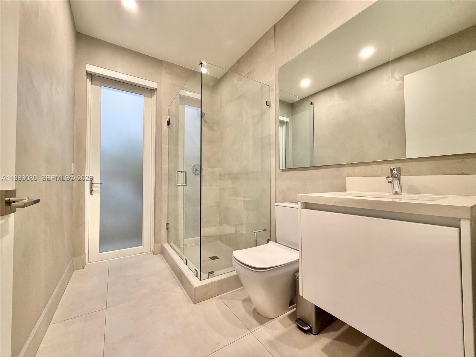 7475 NW 97th Ct Doral, FL 33178