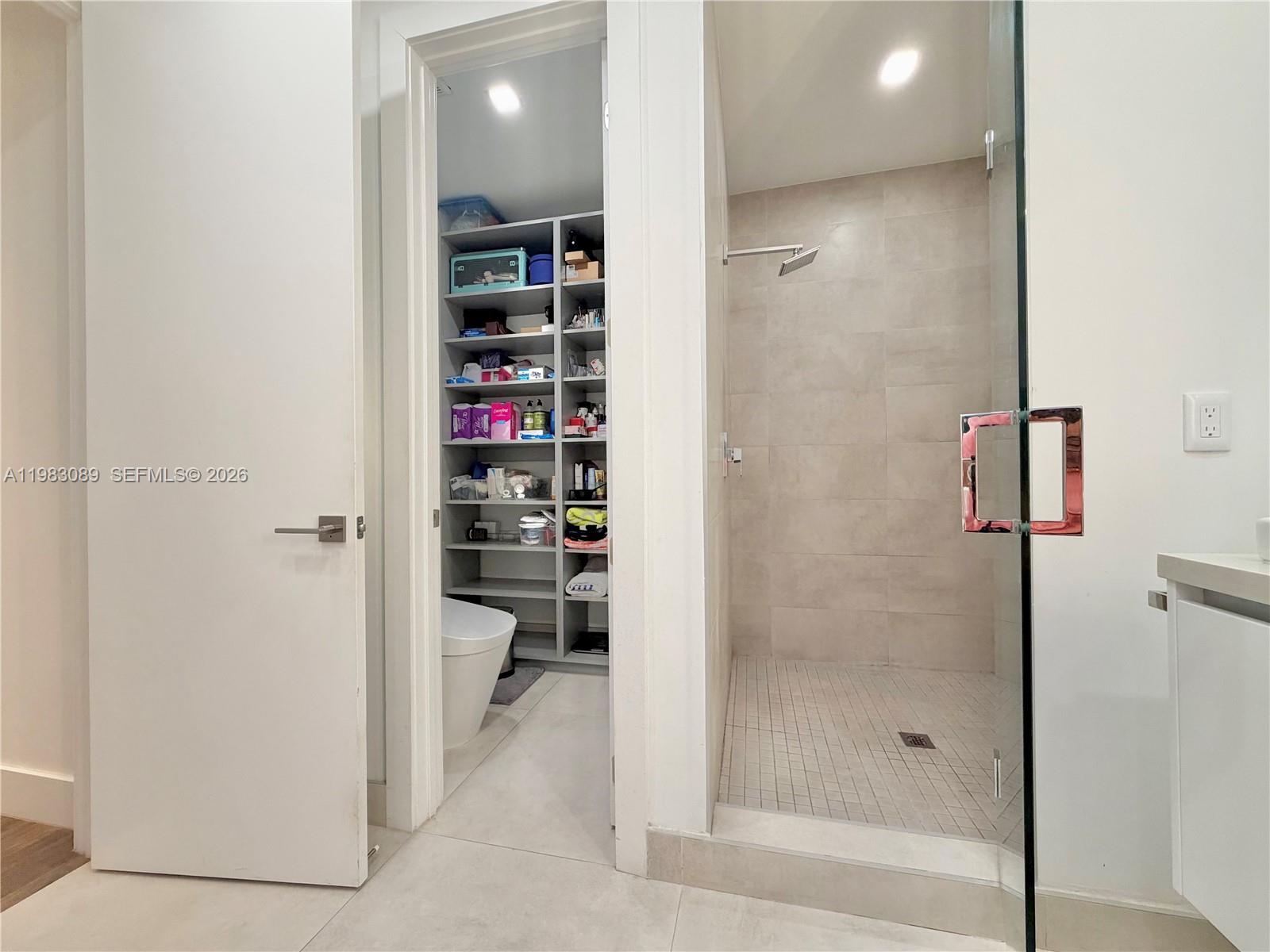 7475 NW 97th Ct Doral, FL 33178