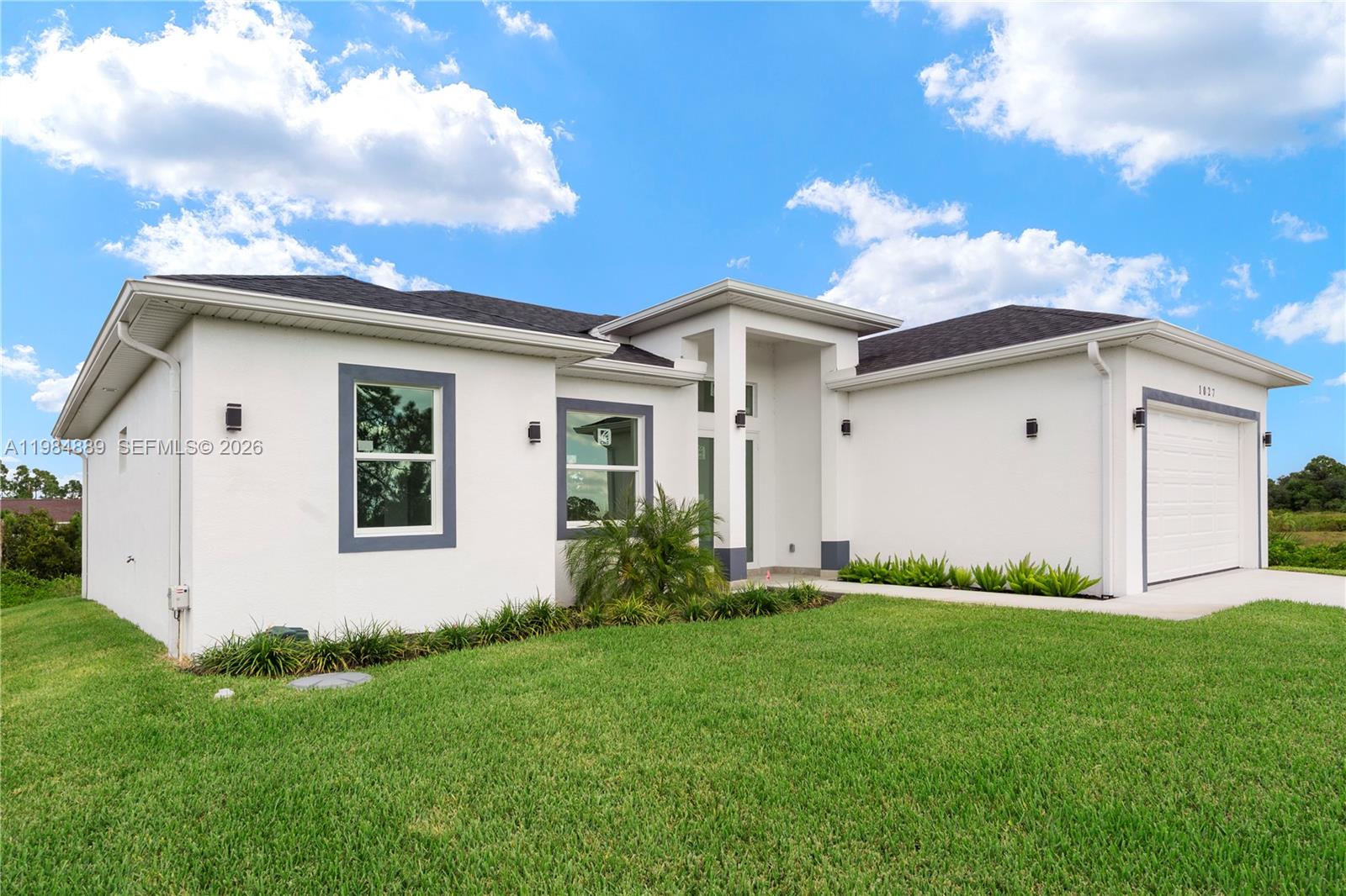1027 Kirkwood St Lehigh Acres, FL 33974
