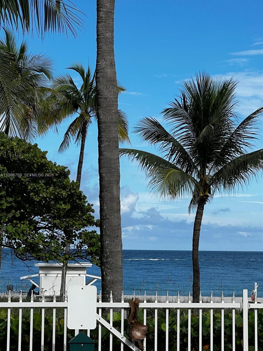 image Harbour House23