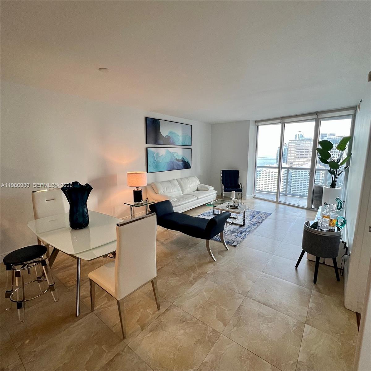 495 Brickell Ave #2707 Miami, FL 33131