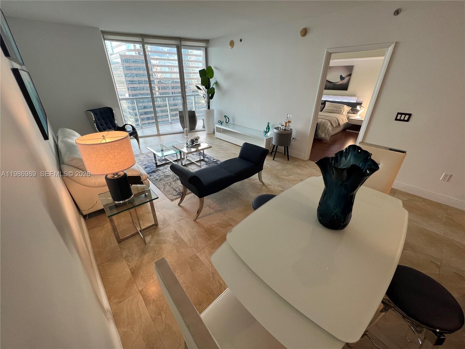 495 Brickell Ave #2707 Miami, FL 33131