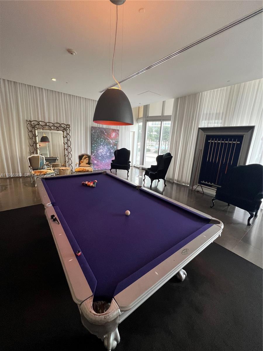 495 Brickell Ave #2707 Miami, FL 33131