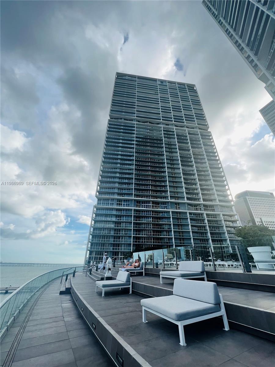 495 Brickell Ave #2707 Miami, FL 33131