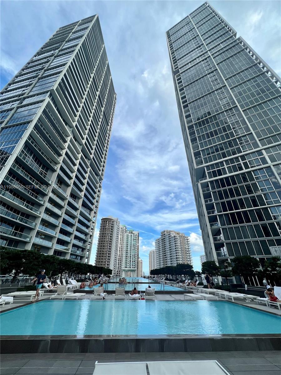 495 Brickell Ave #2707 Miami, FL 33131