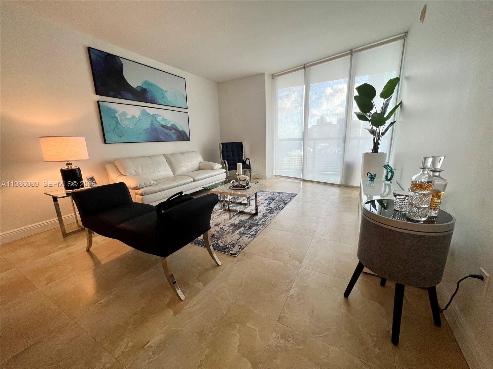 495 Brickell Ave #2707 Miami, FL 33131