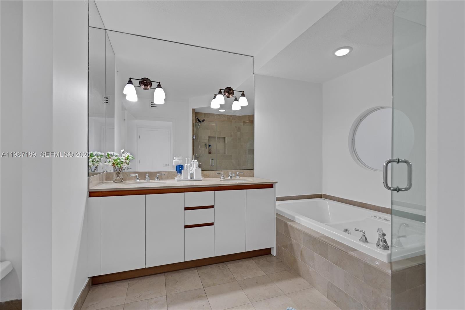 image 1500 Ocean Drive18