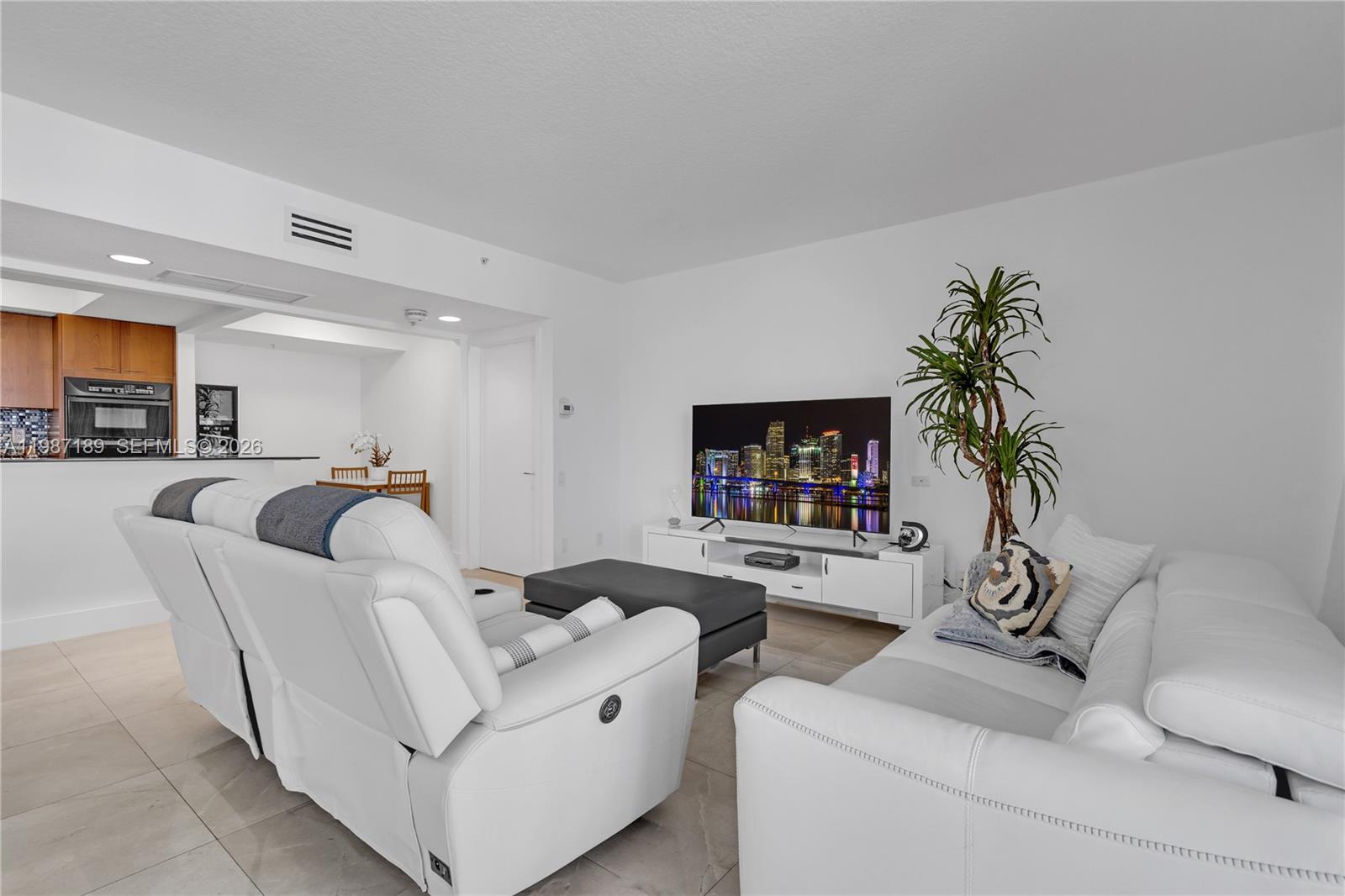 image 1500 Ocean Drive6