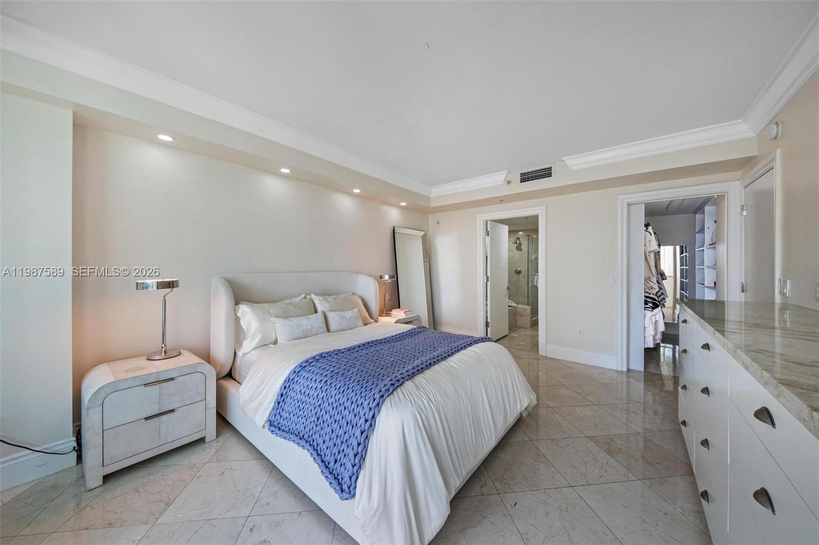 3400 SW 27th Ave #1706 Miami, FL 33133