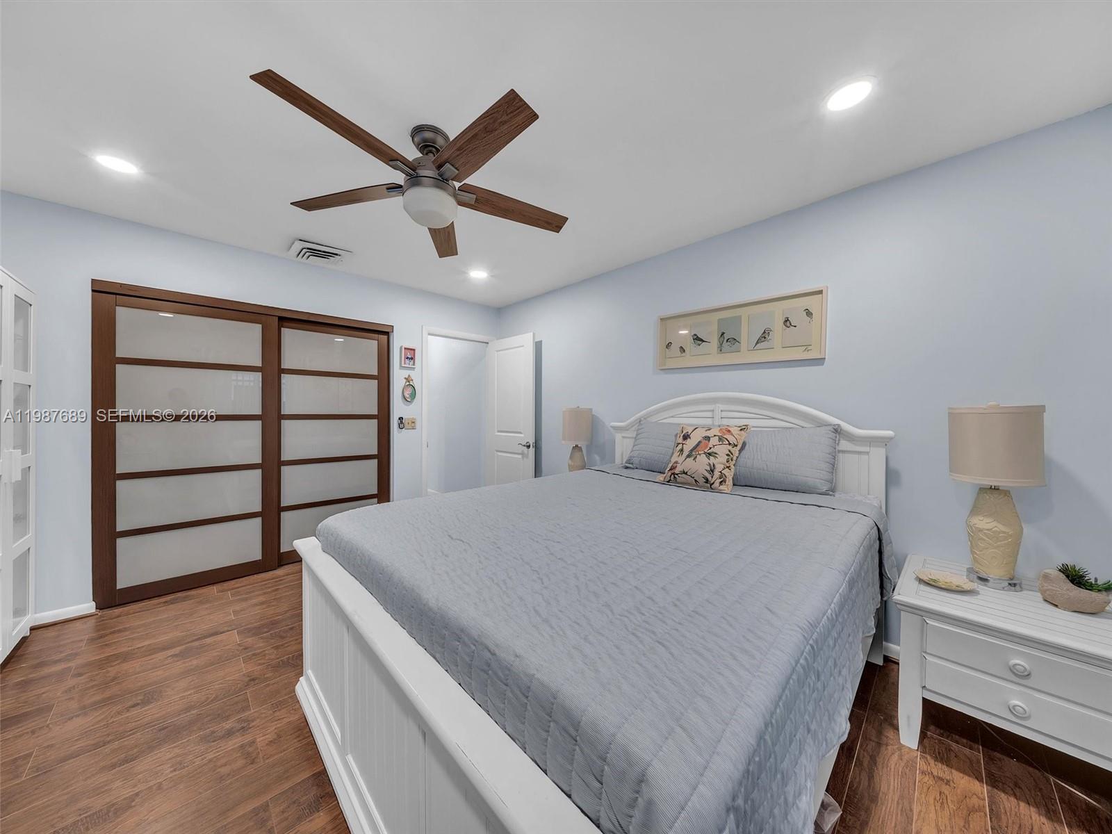 9621 NW 8th St Pembroke Pines, FL 33024