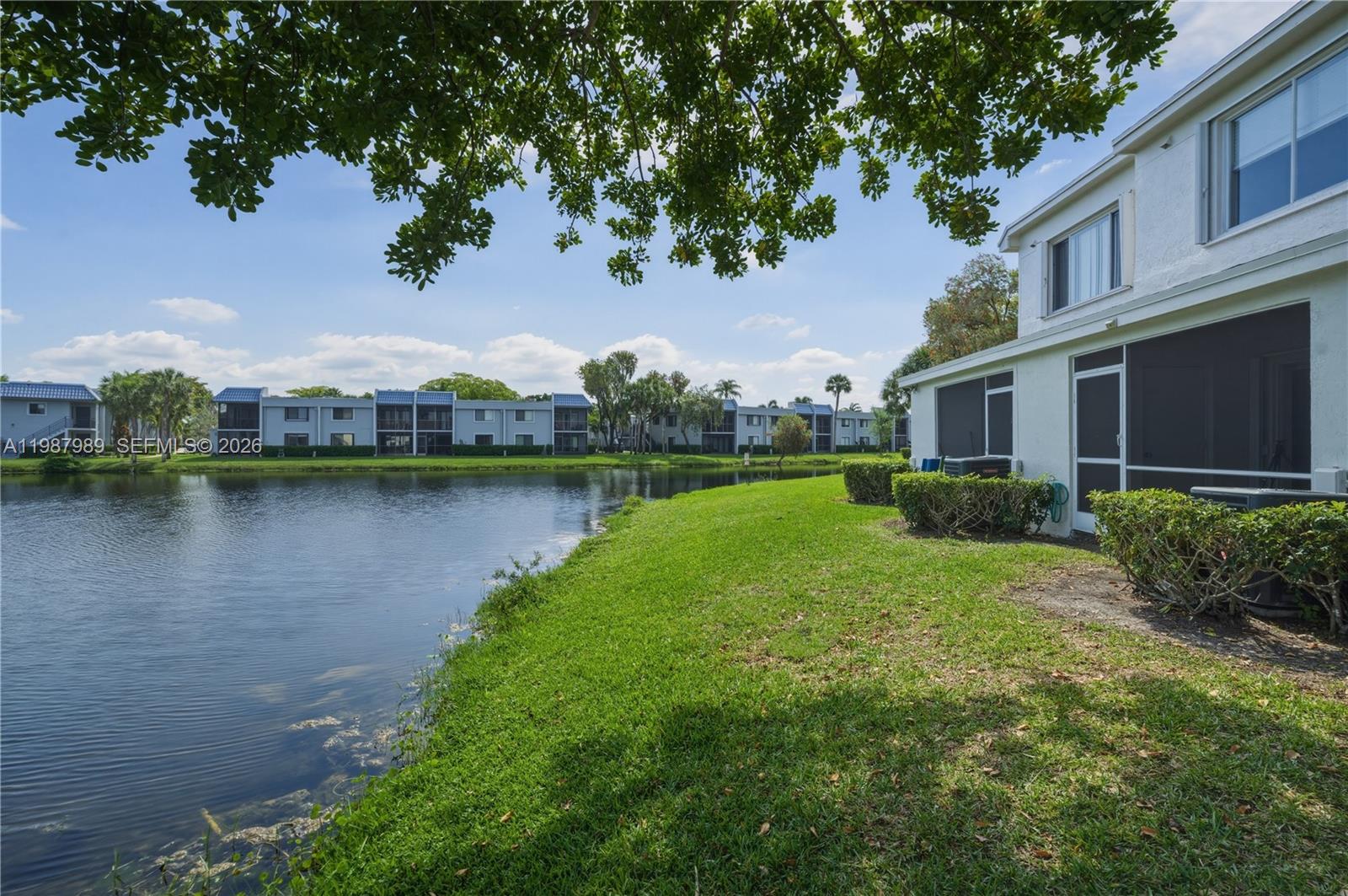 16635 Hemingway Dr Weston, FL 33326