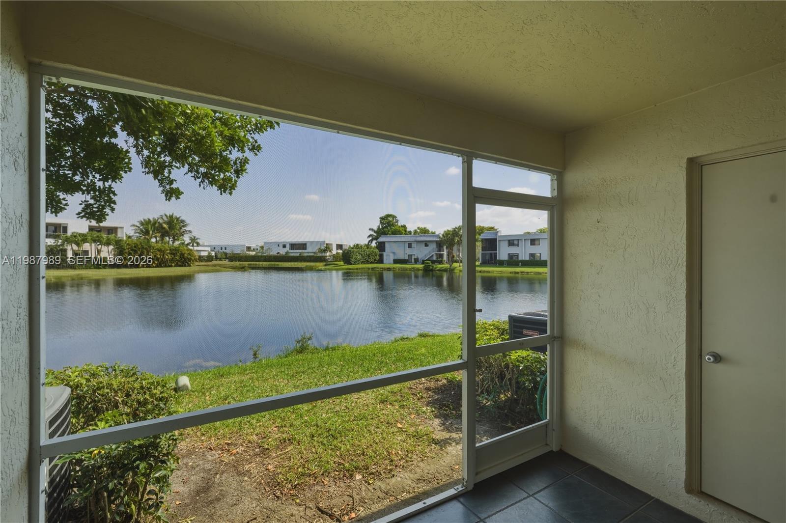 16635 Hemingway Dr Weston, FL 33326