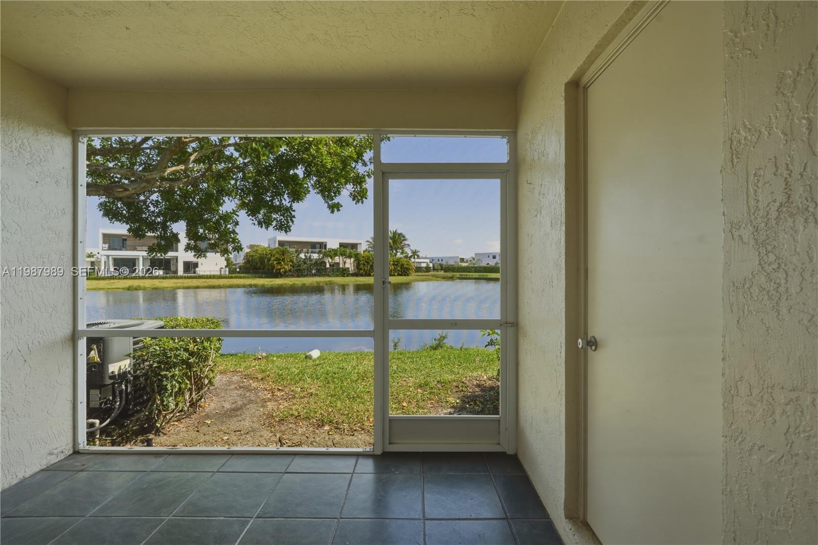 16635 Hemingway Dr Weston, FL 33326