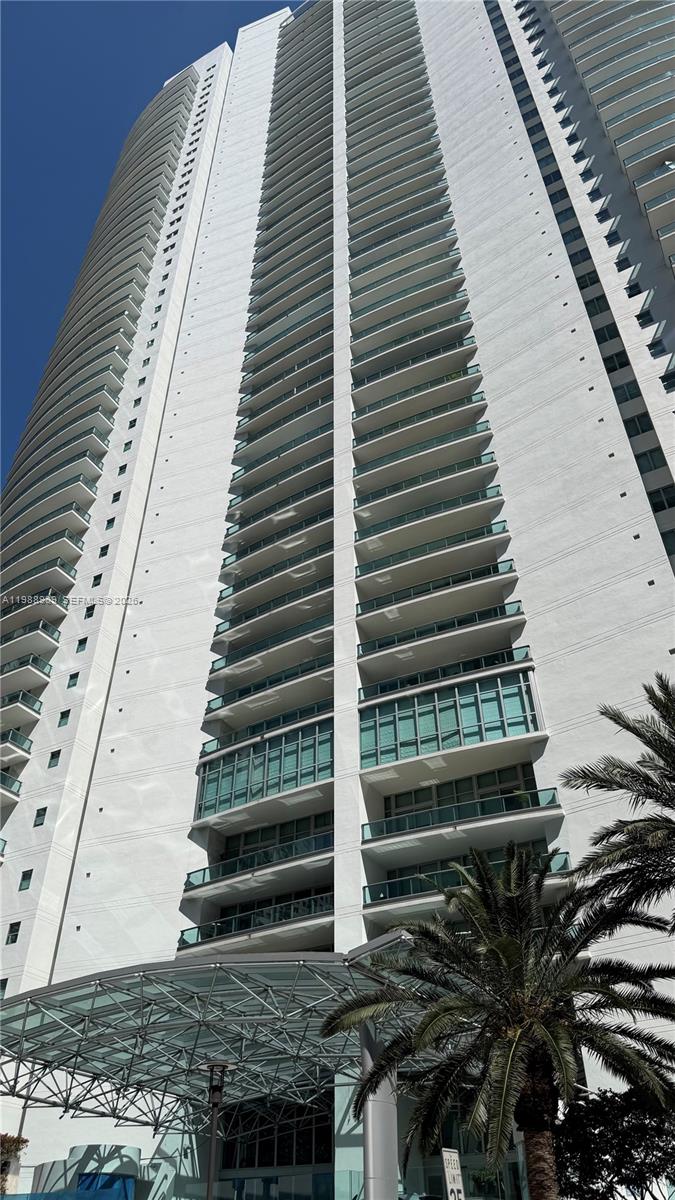 1331 Brickell Bay Dr #3203