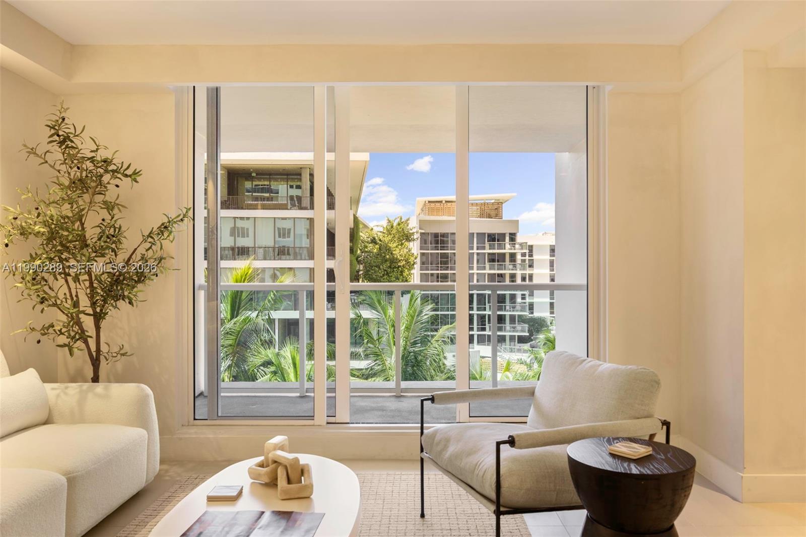 2301 Collins Ave #526 Miami Beach, FL 33139