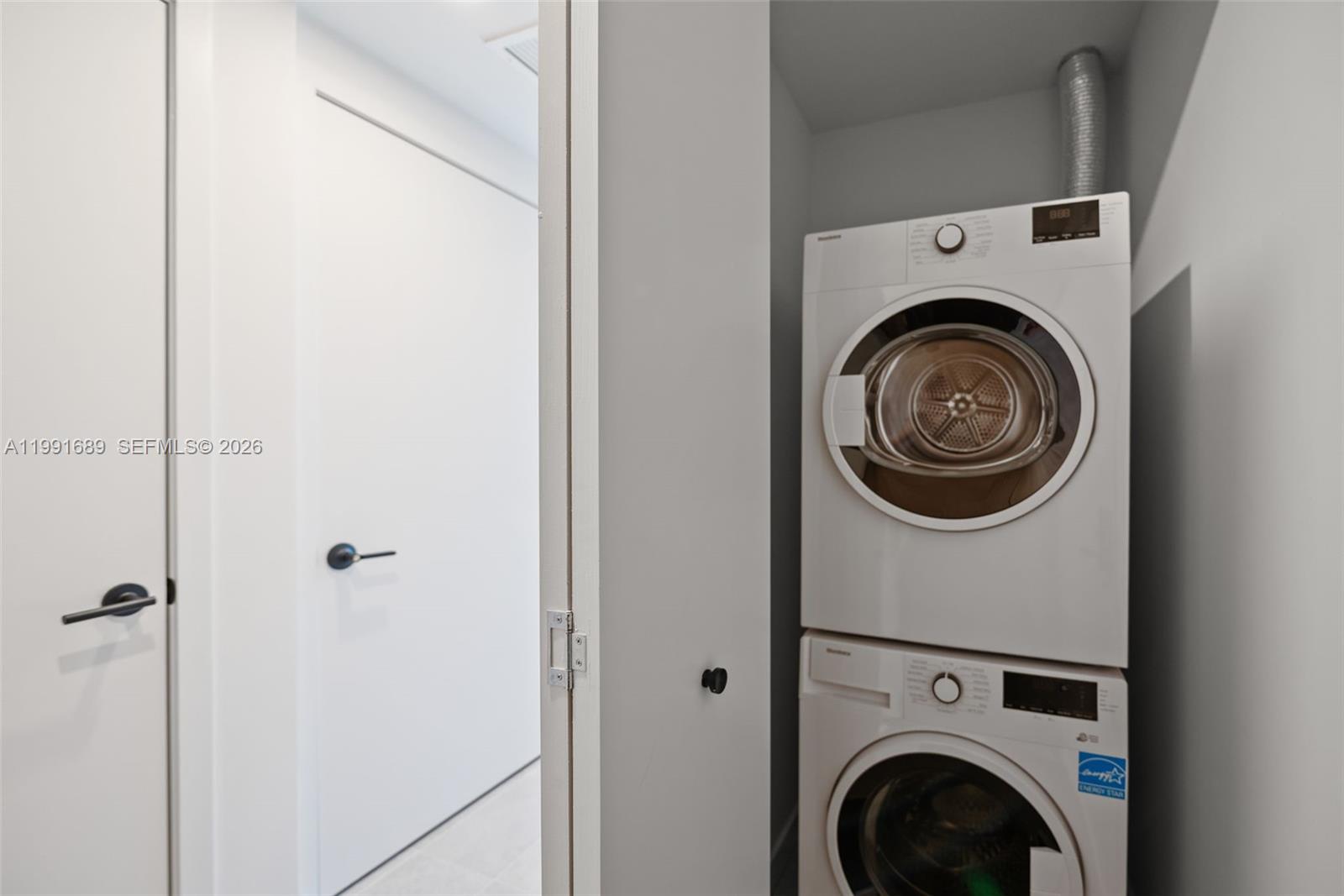 image 501 FIRST Residences12