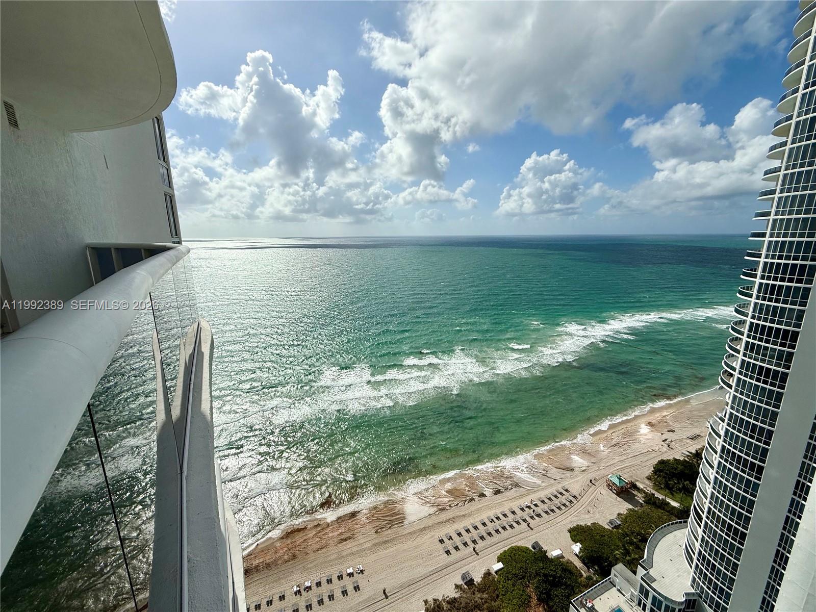 15901 Collins Ave #2802