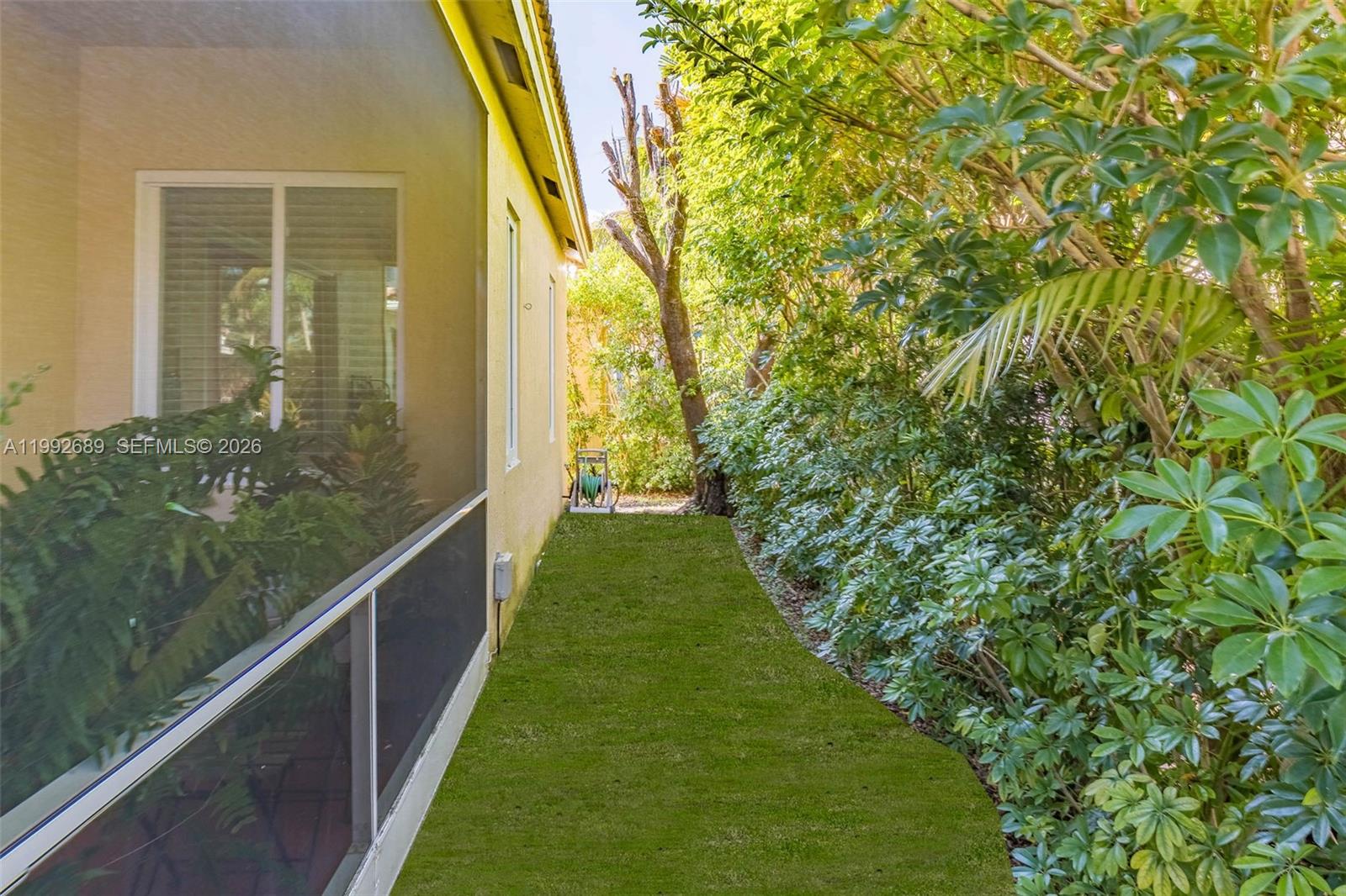 1784 Aspen Ln Weston, FL 33327