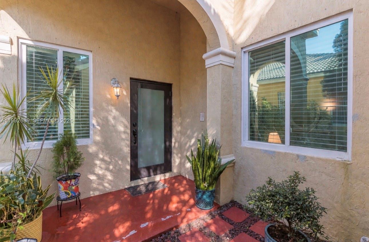 1784 Aspen Ln Weston, FL 33327