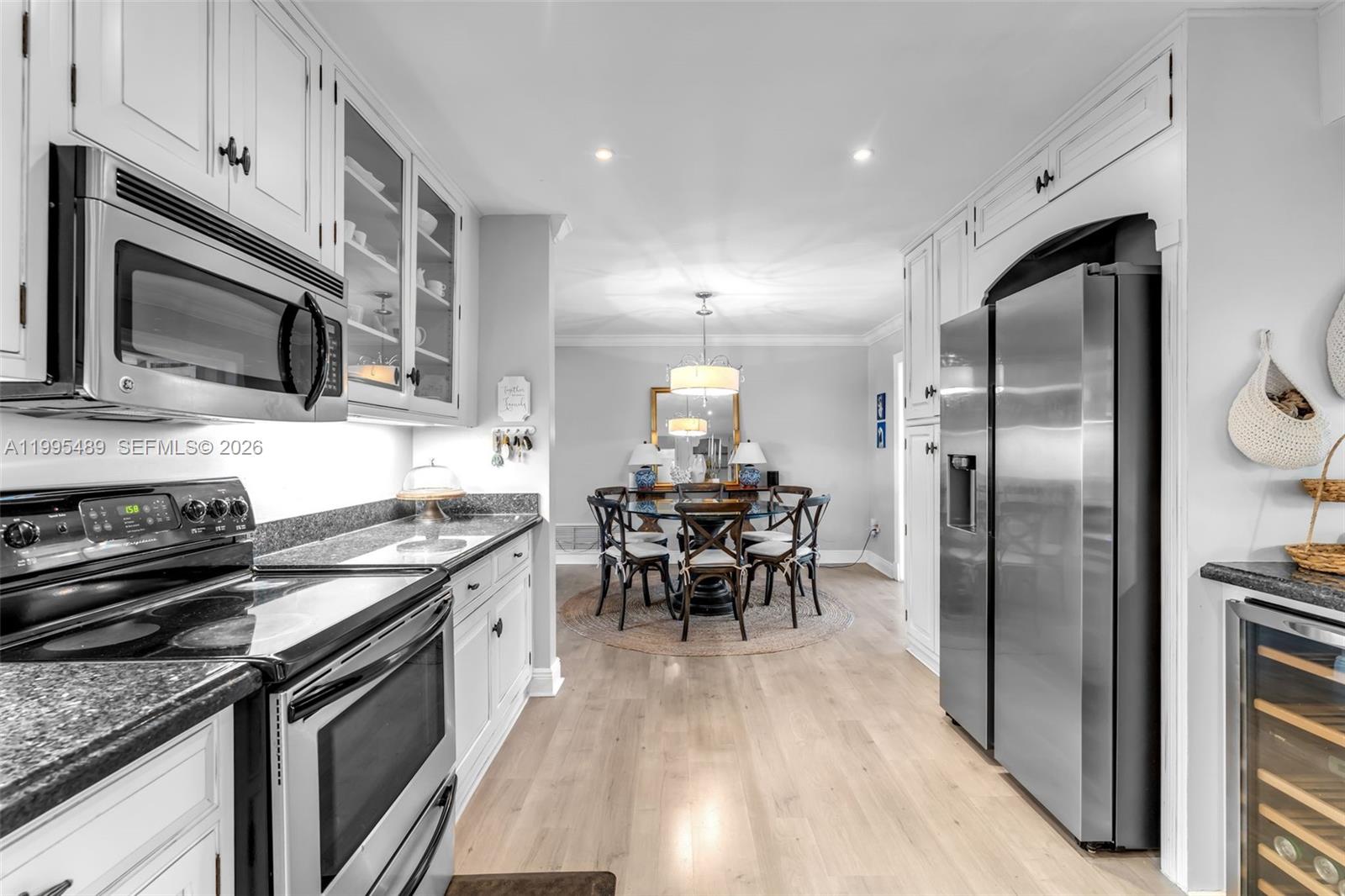 5810 SW 89th Ct Miami, FL 33173