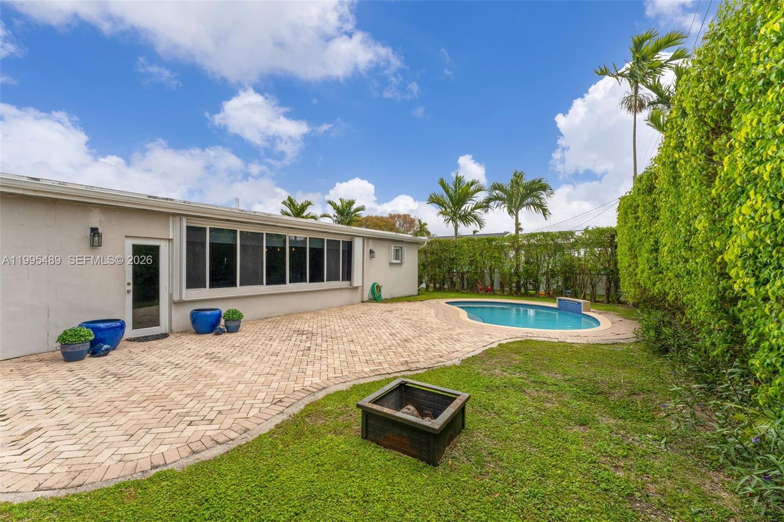 5810 SW 89th Ct Miami, FL 33173