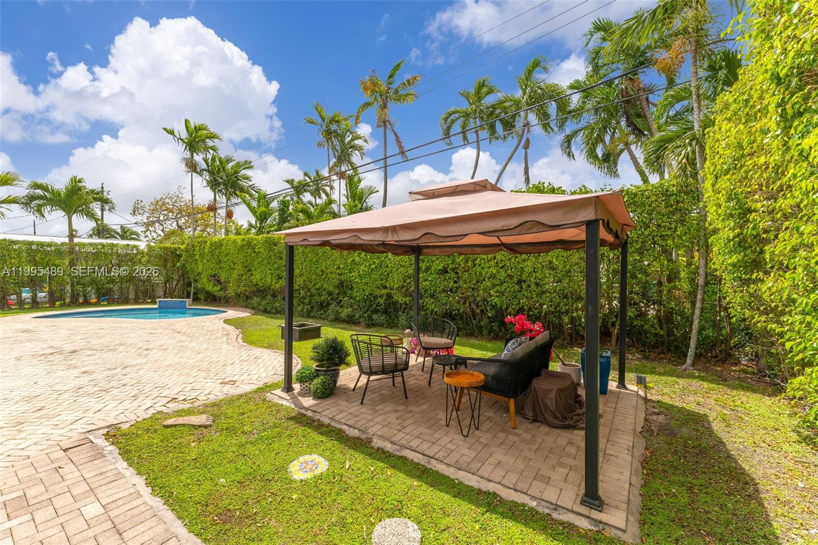 5810 SW 89th Ct Miami, FL 33173