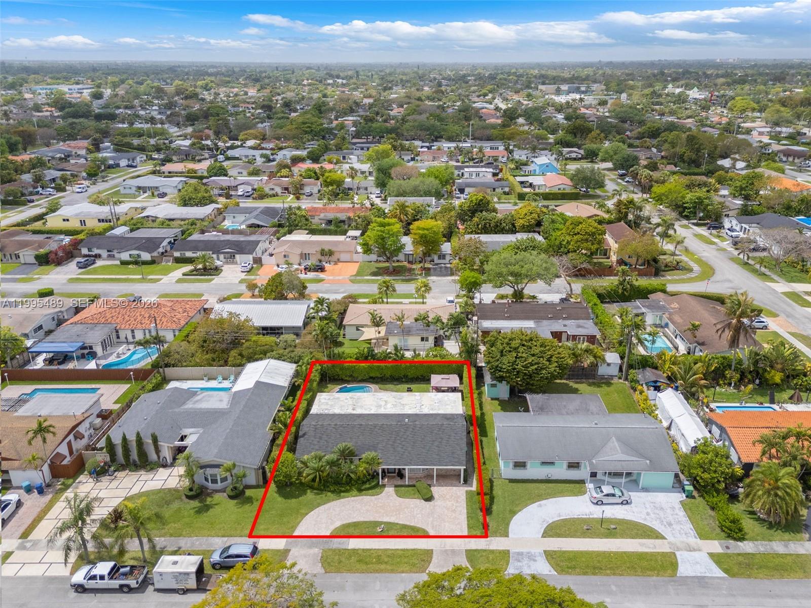 5810 SW 89th Ct Miami, FL 33173