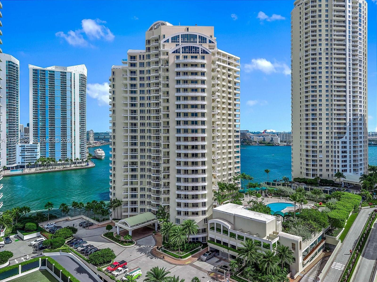 888 Brickell Key Dr #2201 Miami, FL 33131