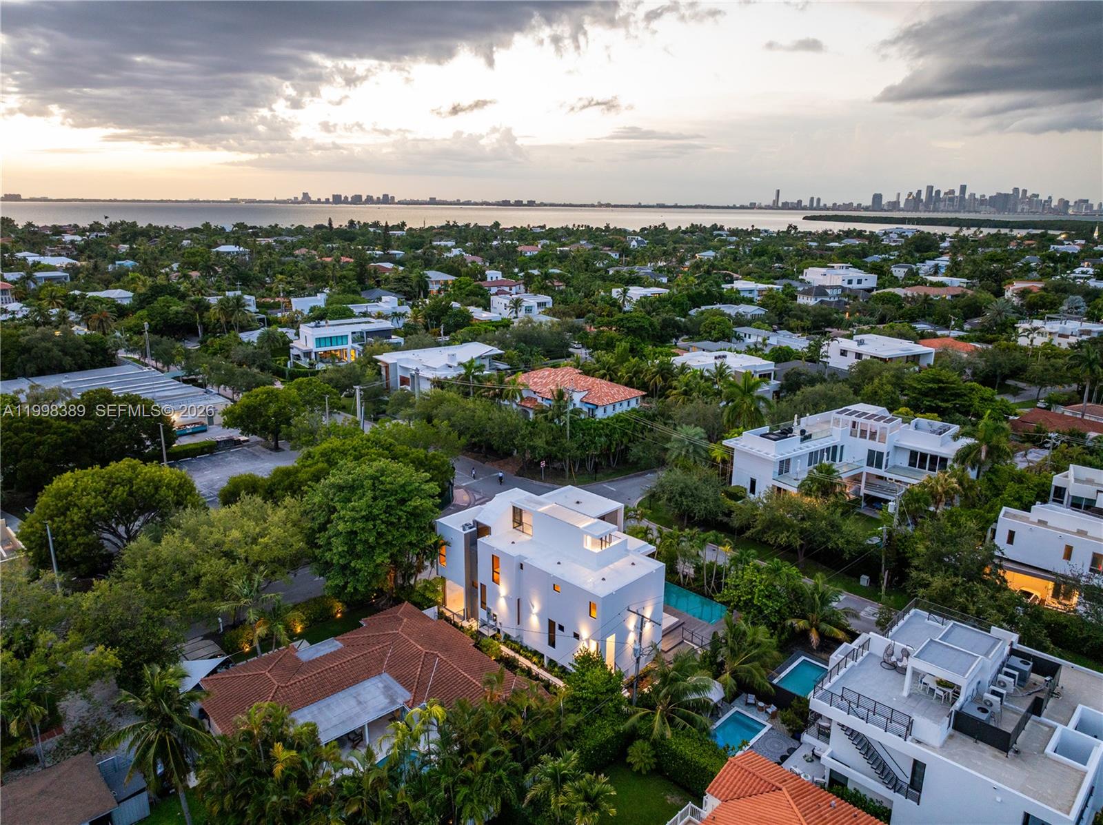 571 Glenridge Rd Key Biscayne, FL 33149