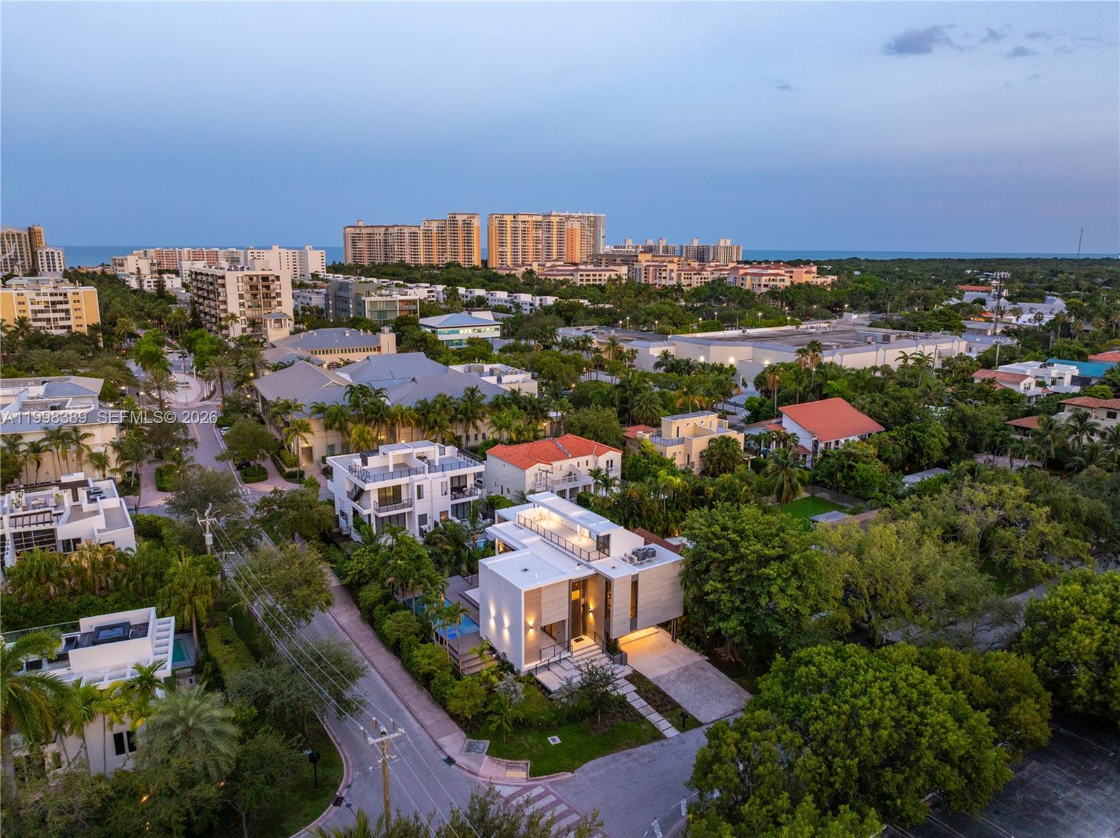 571 Glenridge Rd Key Biscayne, FL 33149