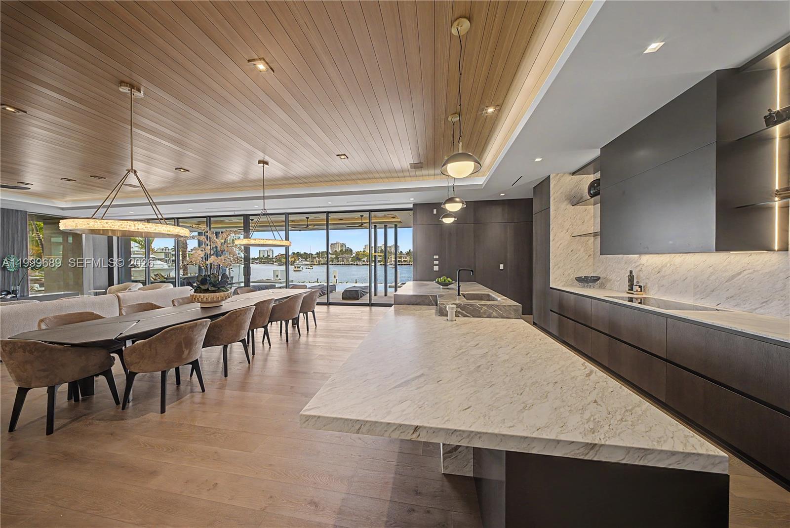 1400 W Lake Dr Fort Lauderdale, FL 33316